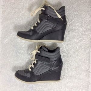 Wedge Ankle Tie Shoe Boot Sz 8